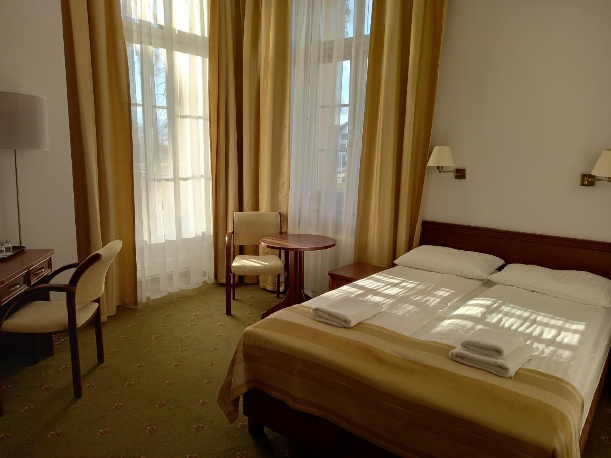 Hotel Masovia Гижицко Экстерьер фото