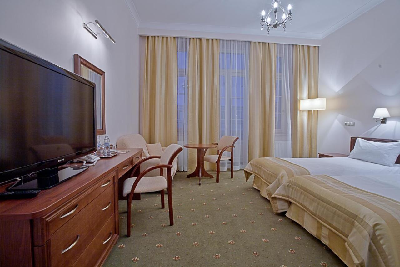 Hotel Masovia Гижицко Экстерьер фото